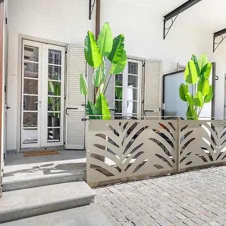 Apartment Urban Oak - Station 1 Min & Private Patio Turin